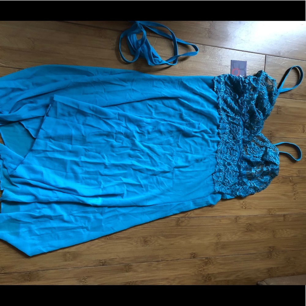 Lingerie - Picture 2 of 11